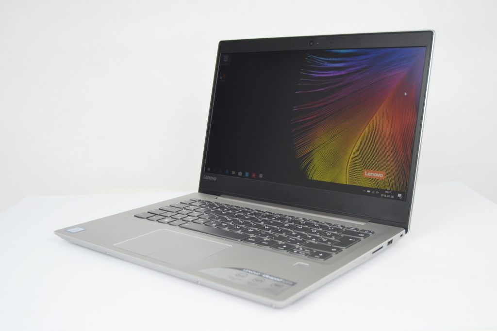 Lenovo 520S Szemből