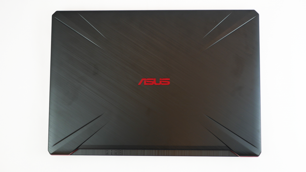 ASUS TUF Gaming FX705GE_fedlap